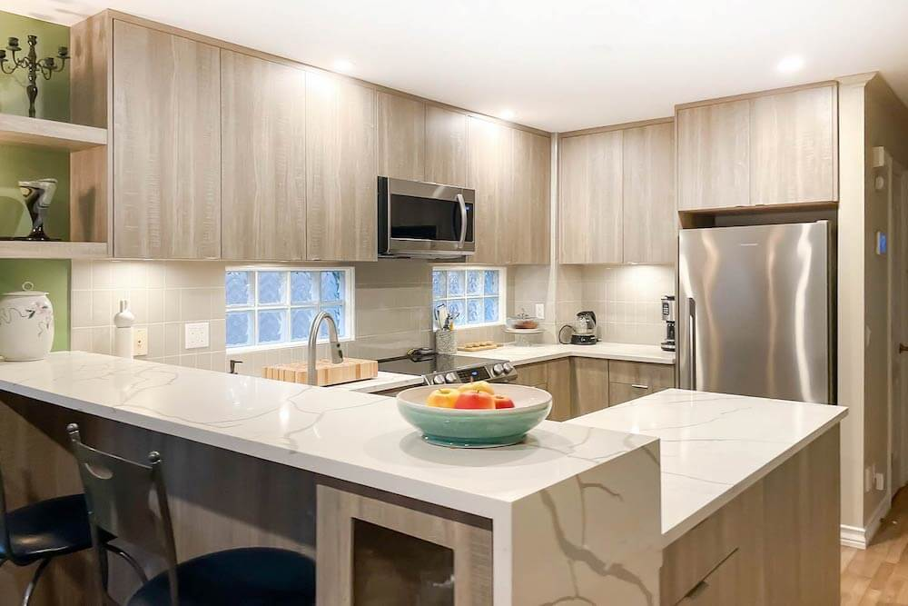 Modern Classic white shaker kitchen cabinet Solid Wood Cabinetry - Timeless Design for Contemporary Spaces